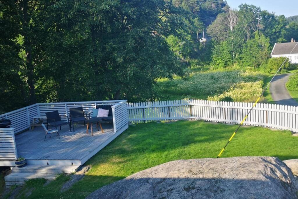Cozy Cottage Close To Idyllic Archipelago With Additional Building If Booked For More Than 2 People Eydehavn Exterior foto